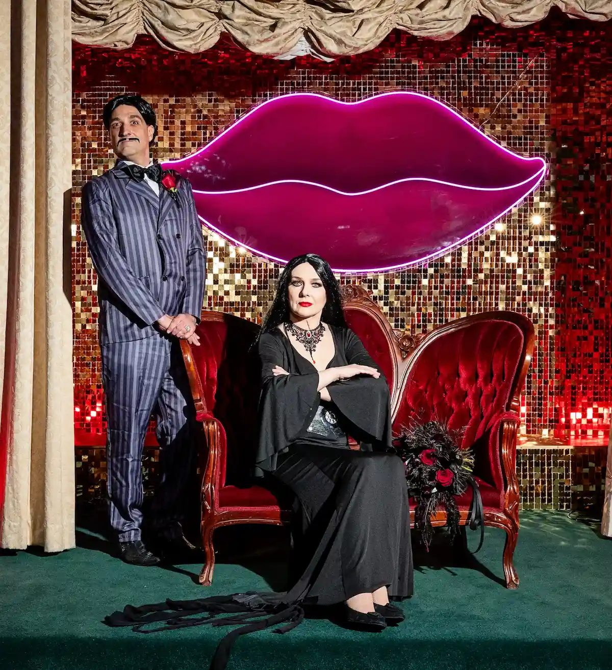 Gomez and Morticia Addams character impersonators at Viva Las Vegas Weddings